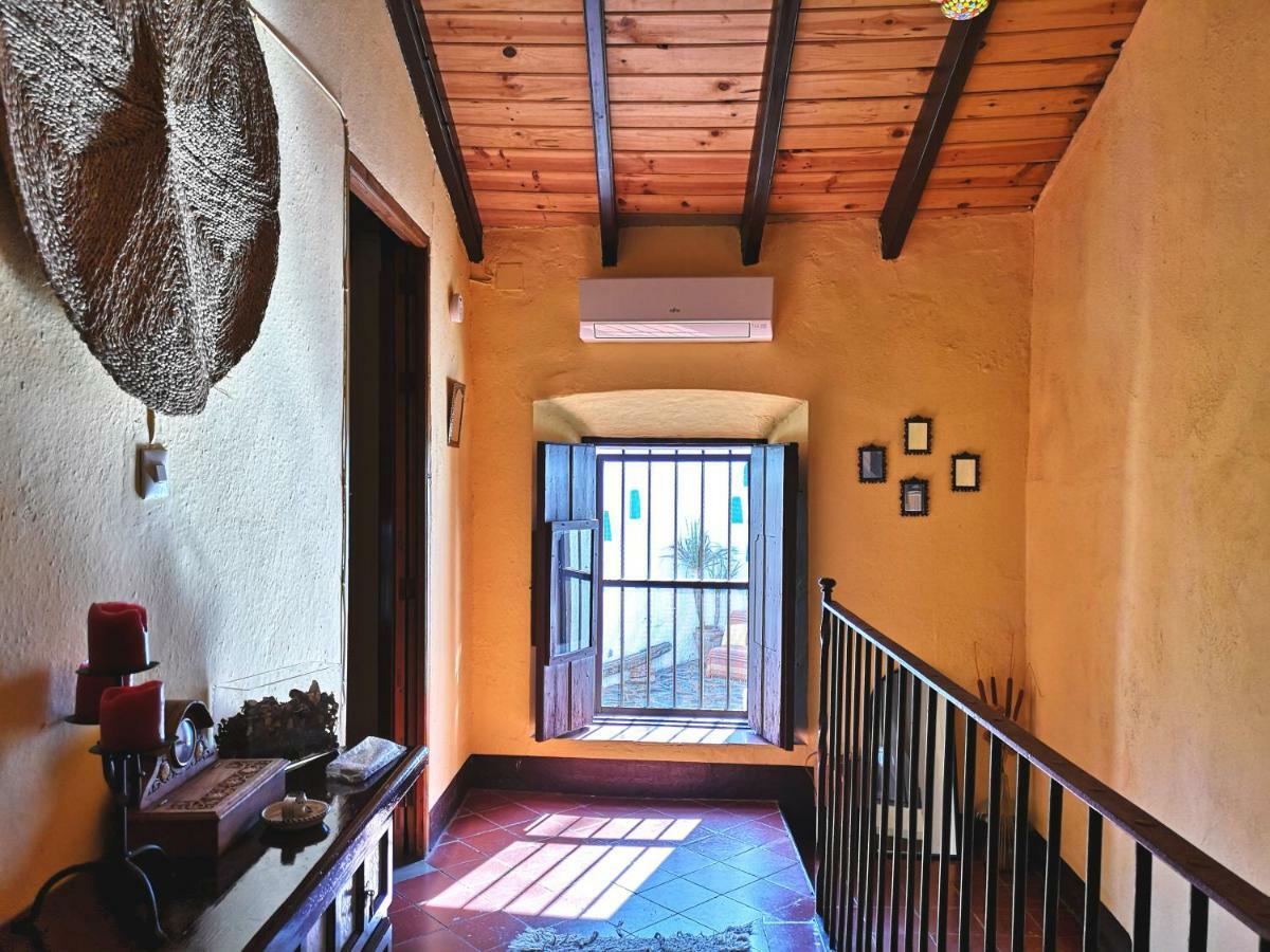 Casa Centenaria Con Encanto Zufre Exterior photo